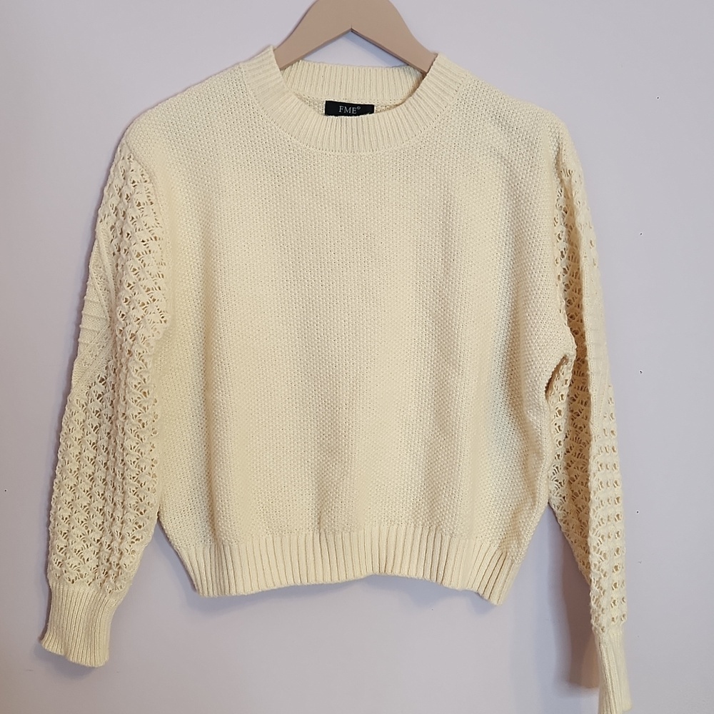 FME Cream Puff Sleeve Sweater Textured Knit Balloon Sleeve. Size L